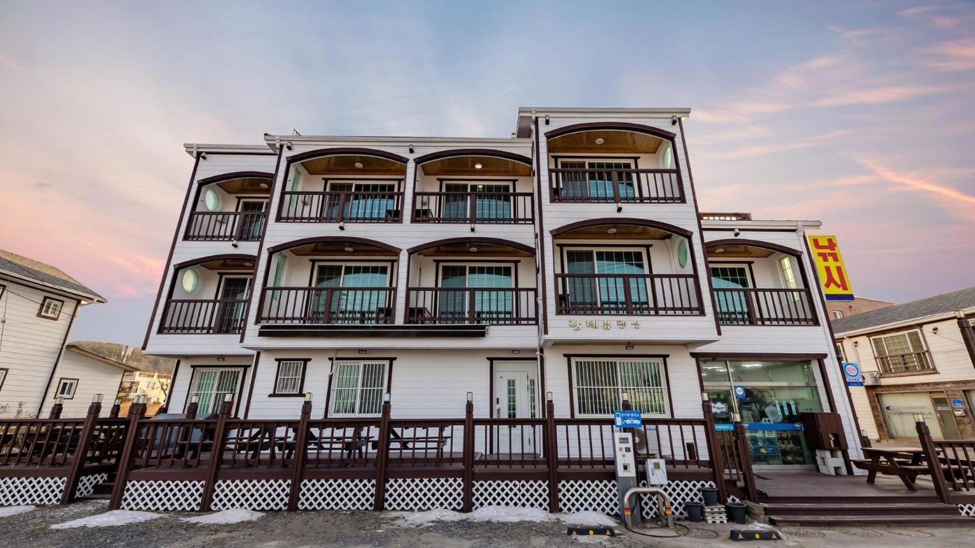 Taean Hagampo Rendezvous Pension Exterior foto